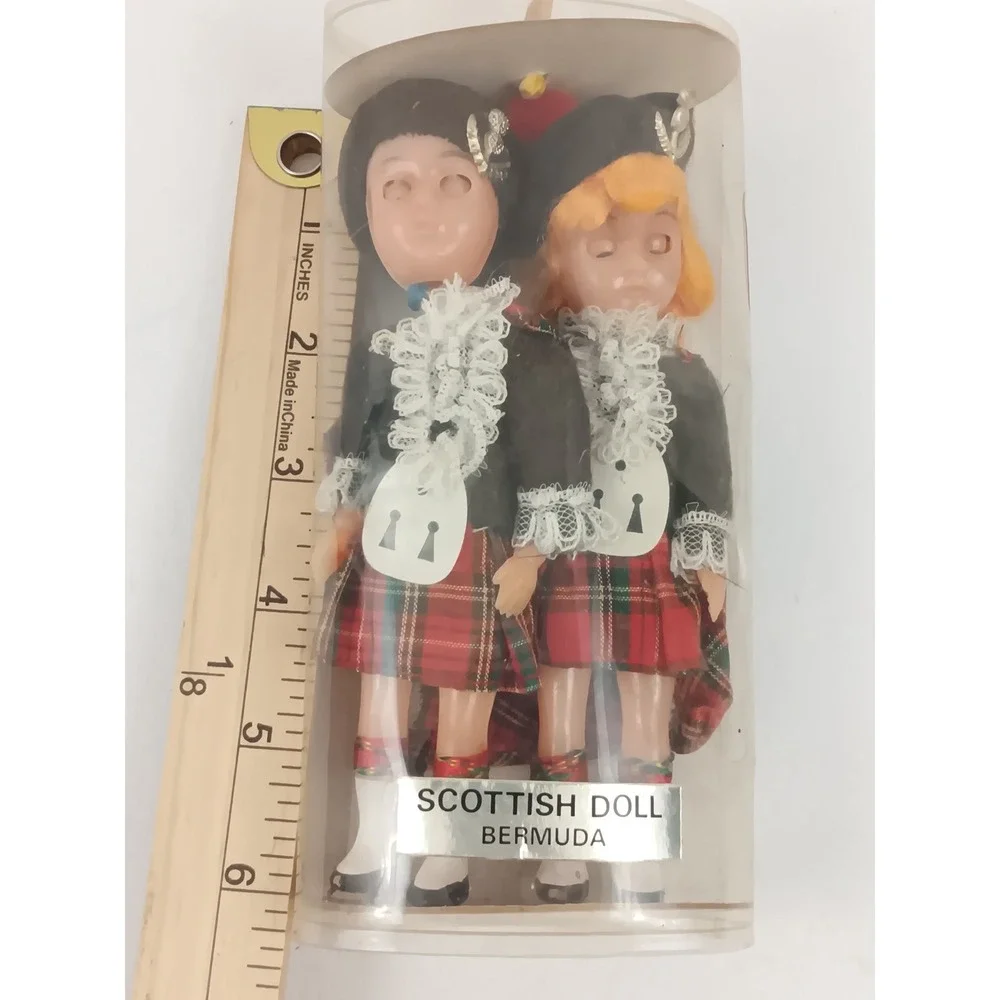 Vintage Scottish Dolls Bermuda‎ in Cylindrical Case Traditional Collectible Pair